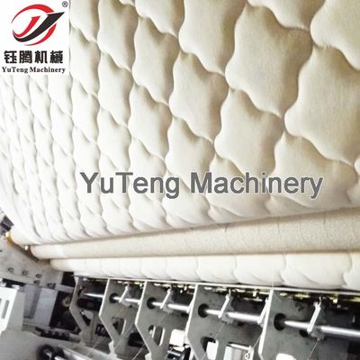 Hochgeschwindigkeit 2450mm Breite 100-1200r/min Multi-Nadel Quilting-Maschine für die Matratzenherstellung mit 80MM Max Nähdicke